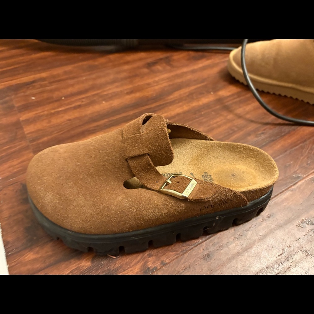 Size 6 Birkenstock clogs